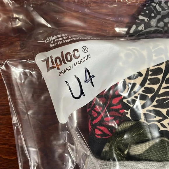 B. Flawless Womens Lounge Shirt M Gray Green Camo Pattern Stretch Pullover New - Picture 11 of 11